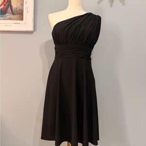 Evan Picone Elegant Black One-Shoulder Dress